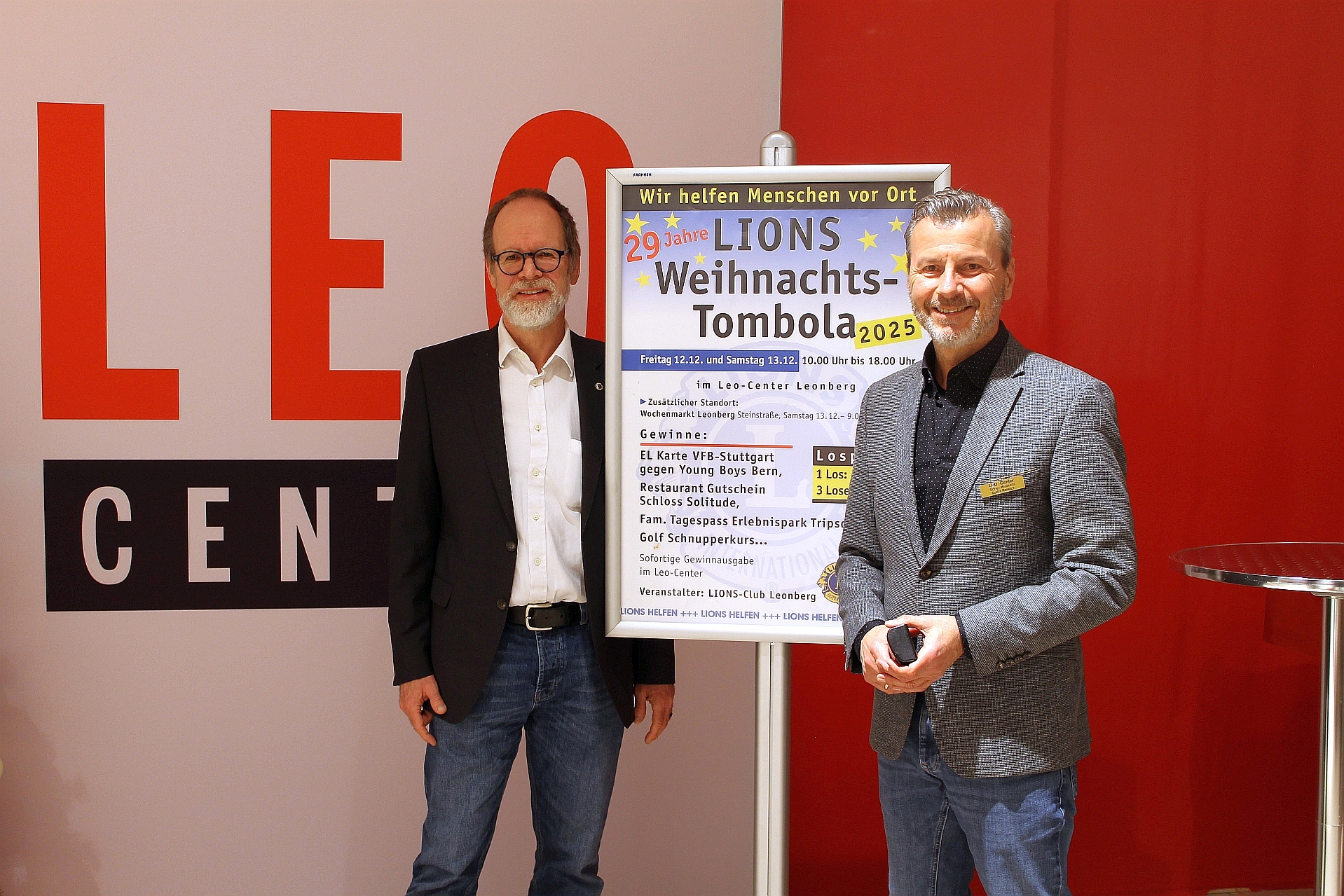 Leo Center Manager Serge Micareli und Lions Club Leonberg Präsident Stefan Quitsch